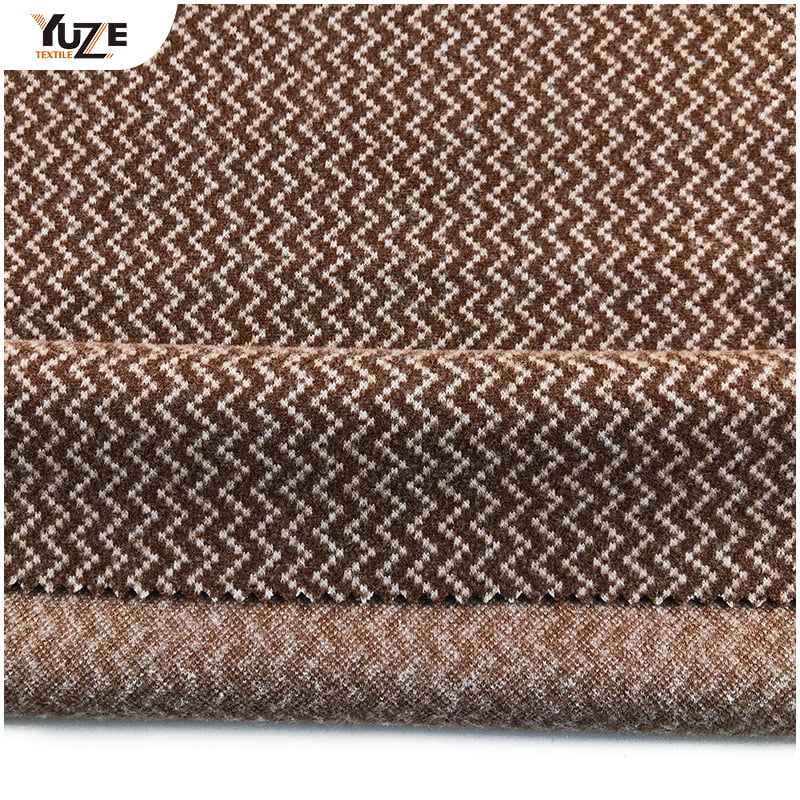 YZK-1110217 ostnaté fabrtc